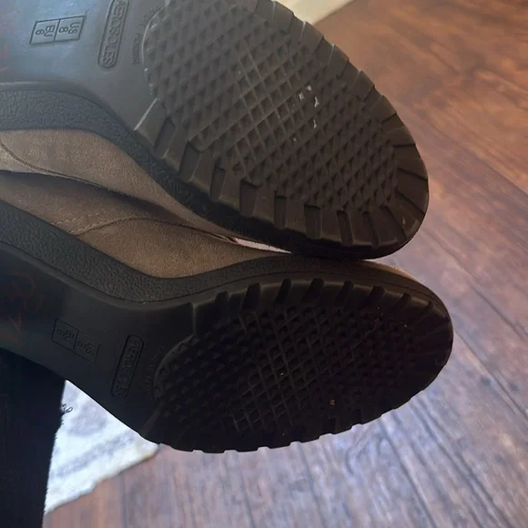 Aerosoles Taupe Boots With Heels 8 - Picture 7 of 7